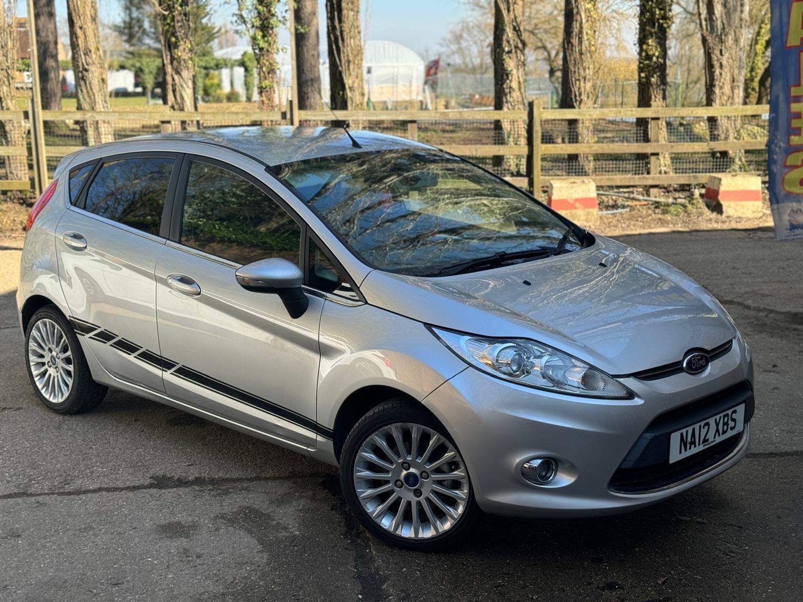 Ford Fiesta 1.4 Titanium Hatchback 5dr Petrol Manual (133 g/km, 94 bhp)