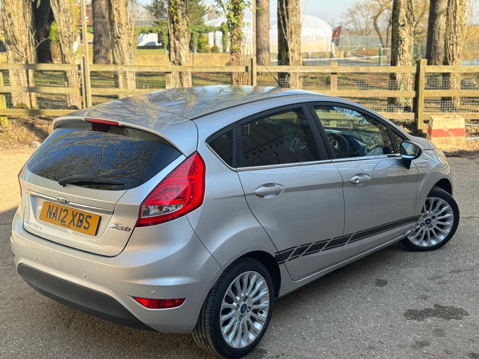 Ford Fiesta 1.4 Titanium Hatchback 5dr Petrol Manual (133 g/km, 94 bhp)