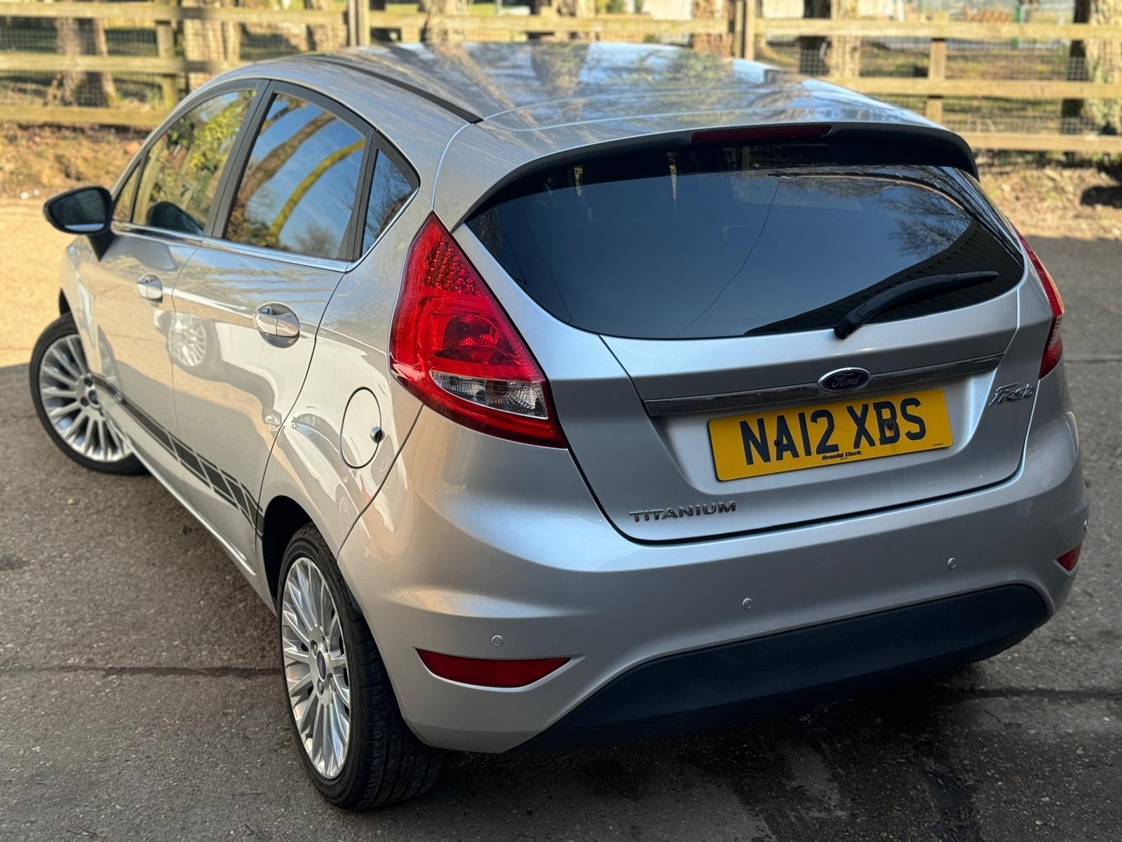 Ford Fiesta 1.4 Titanium Hatchback 5dr Petrol Manual (133 g/km, 94 bhp)