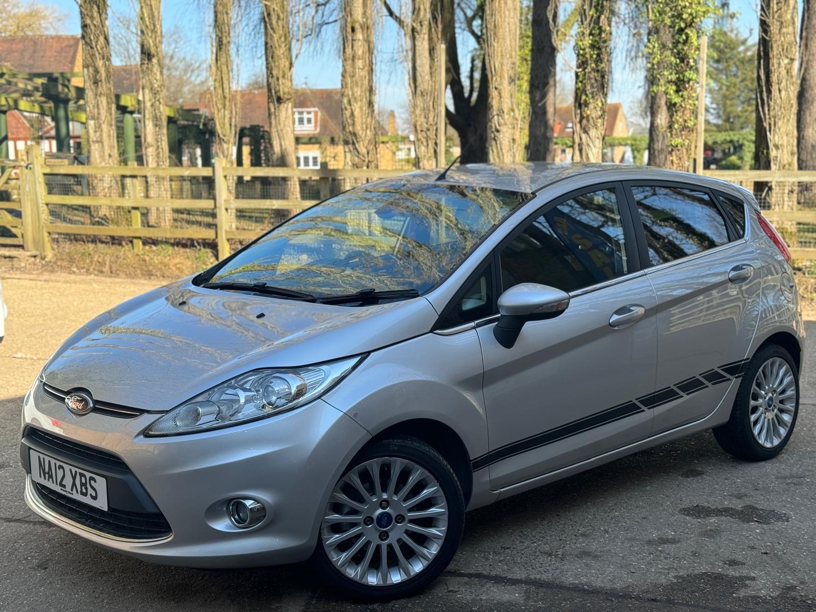 Ford Fiesta 1.4 Titanium Hatchback 5dr Petrol Manual (133 g/km, 94 bhp)