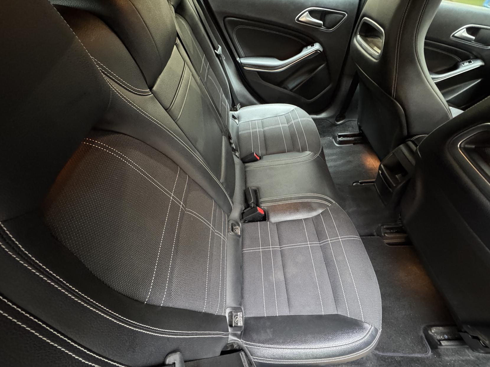 Mercedes-Benz A Class 1.6 A180 Sport Hatchback 5dr Petrol Manual Euro 6 (s/s) (122 ps)
