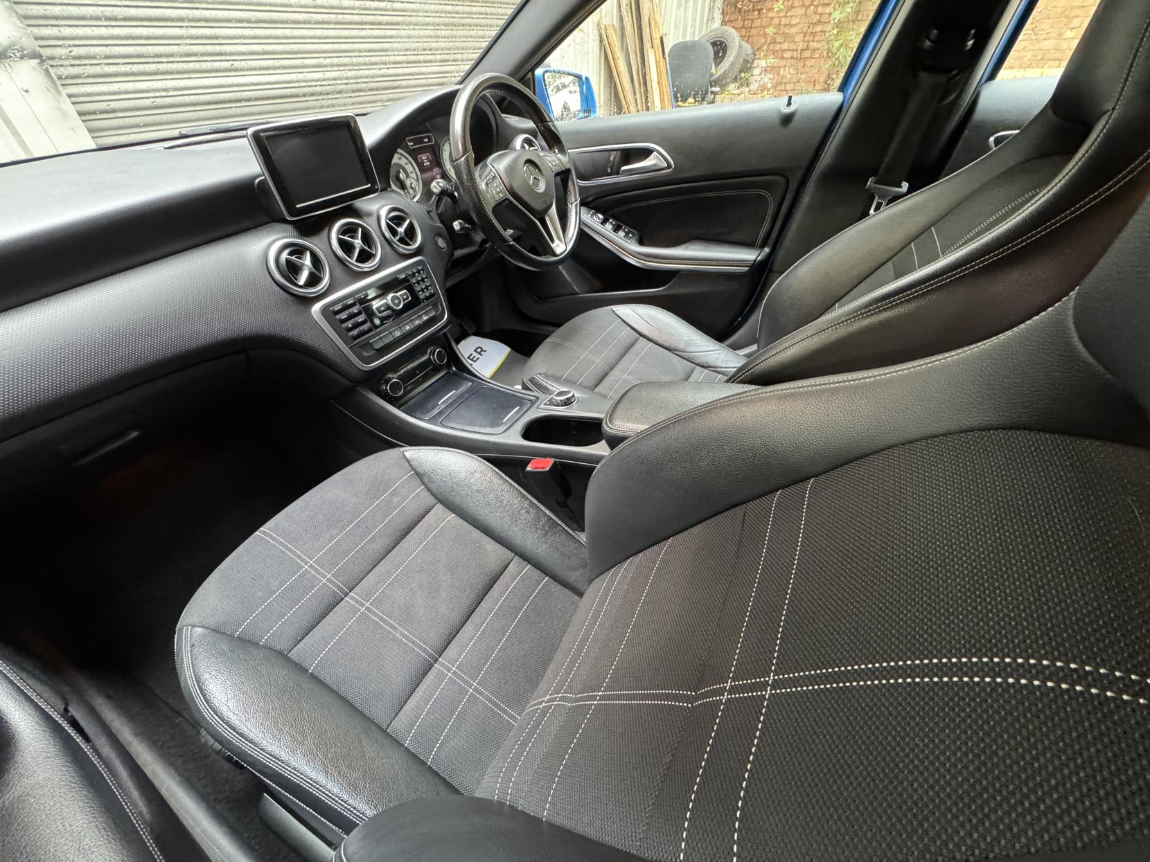 Mercedes-Benz A Class 1.6 A180 Sport Hatchback 5dr Petrol Manual Euro 6 (s/s) (122 ps)