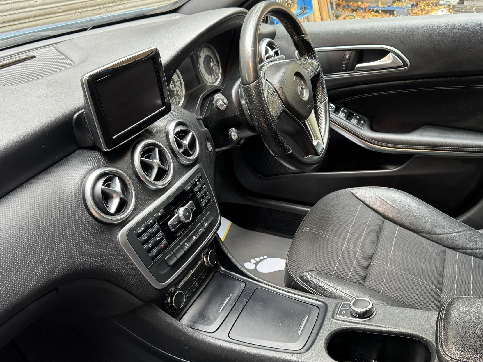 Mercedes-Benz A Class 1.6 A180 Sport Hatchback 5dr Petrol Manual Euro 6 (s/s) (122 ps)