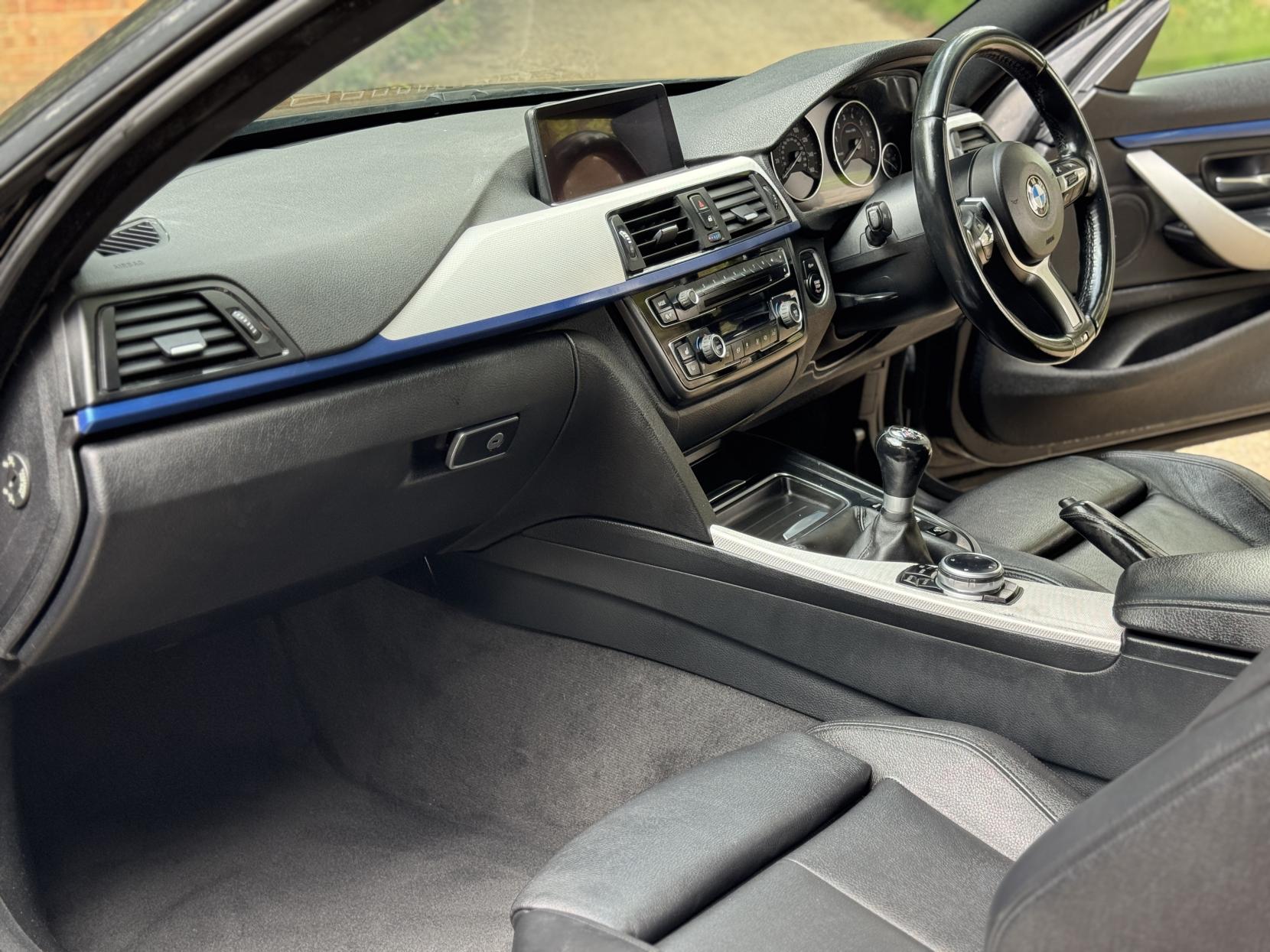 BMW 4 Series 2.0 420i M Sport Coupe 2dr Petrol Manual Euro 6 (s/s) (184 ps)