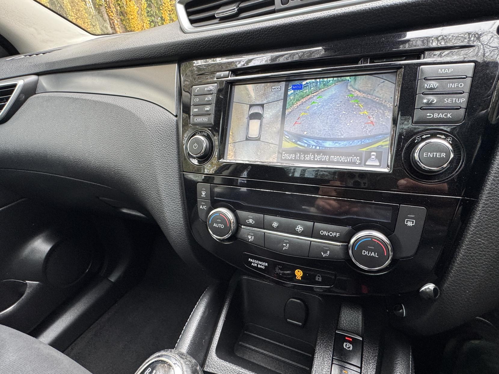 Nissan Qashqai 1.2 DIG-T N-Connecta SUV 5dr Petrol Manual Euro 6 (s/s) (115 ps)