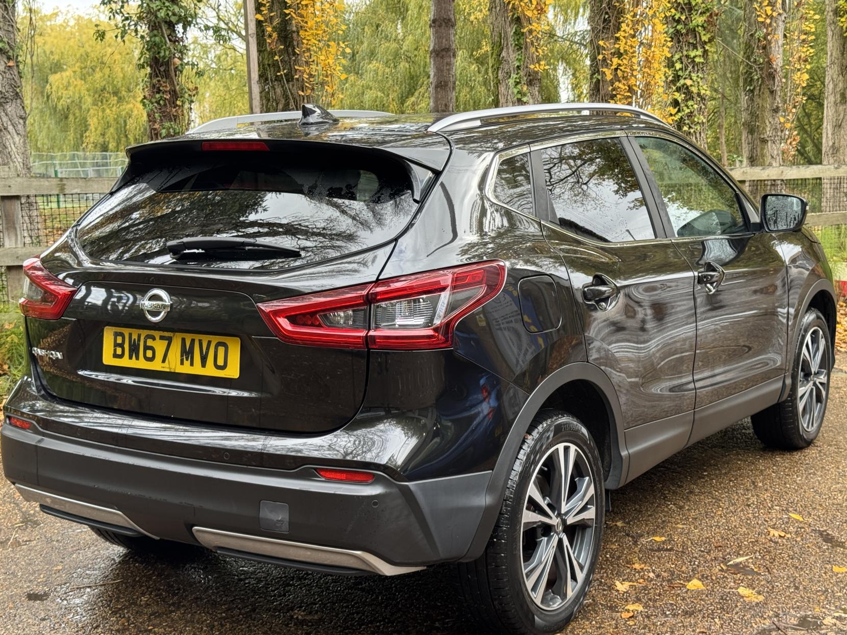 Nissan Qashqai 1.2 DIG-T N-Connecta SUV 5dr Petrol Manual Euro 6 (s/s) (115 ps)