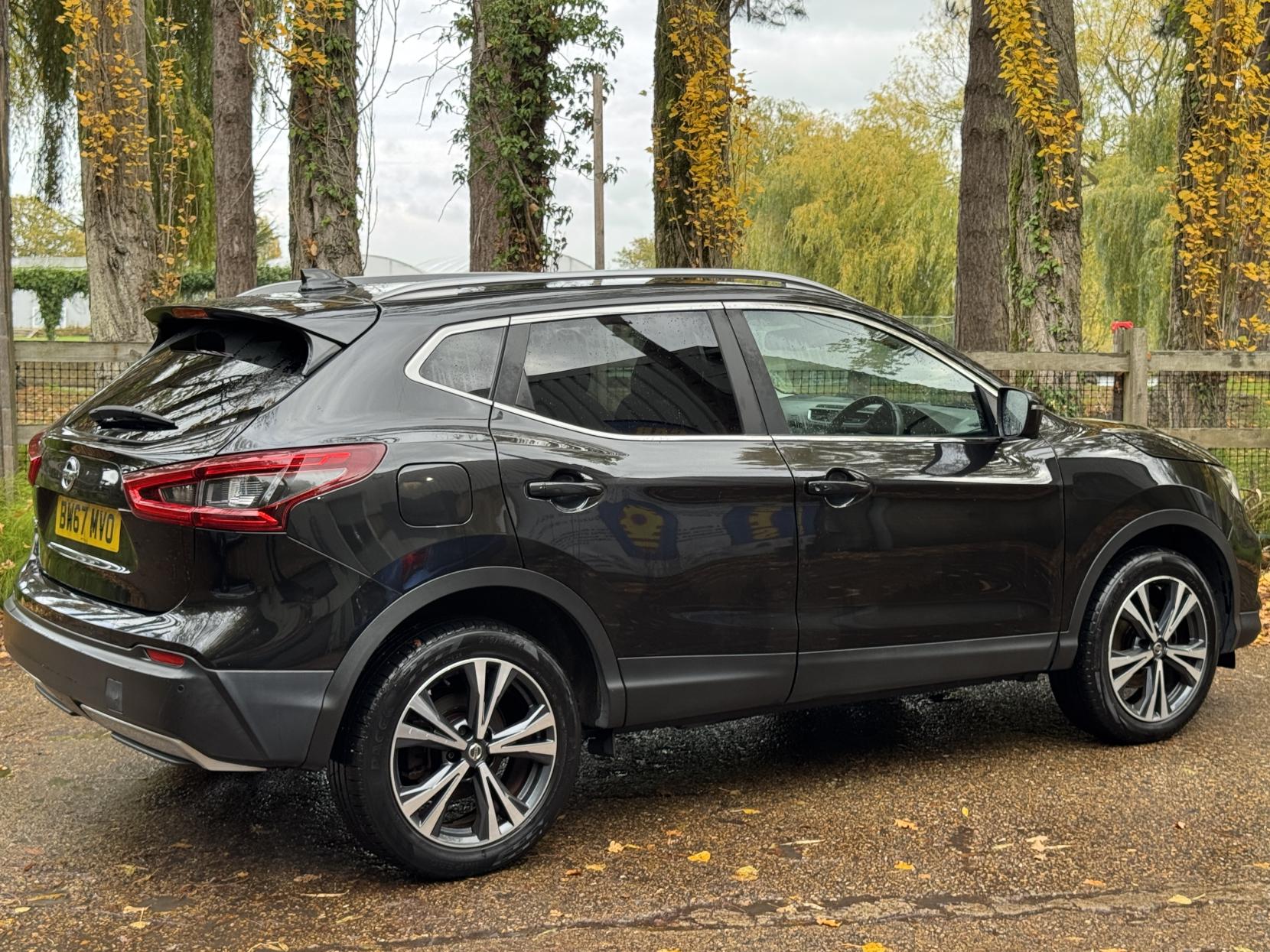 Nissan Qashqai 1.2 DIG-T N-Connecta SUV 5dr Petrol Manual Euro 6 (s/s) (115 ps)