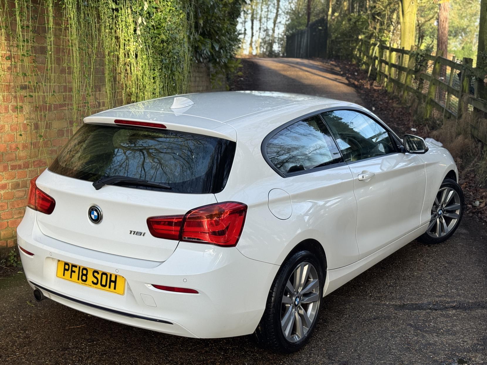 BMW 1 Series 1.5 118i Sport Hatchback 3dr Petrol Manual Euro 6 (s/s) (136 ps)