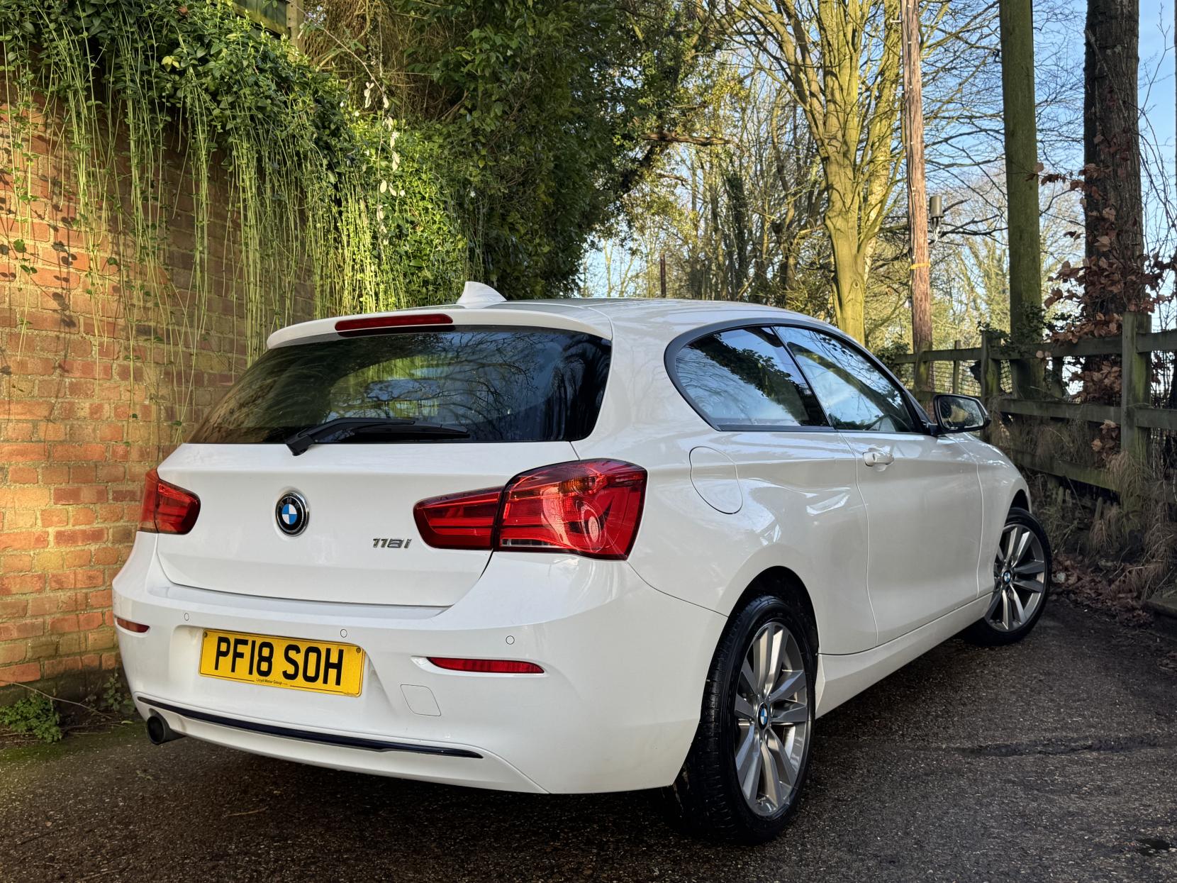 BMW 1 Series 1.5 118i Sport Hatchback 3dr Petrol Manual Euro 6 (s/s) (136 ps)