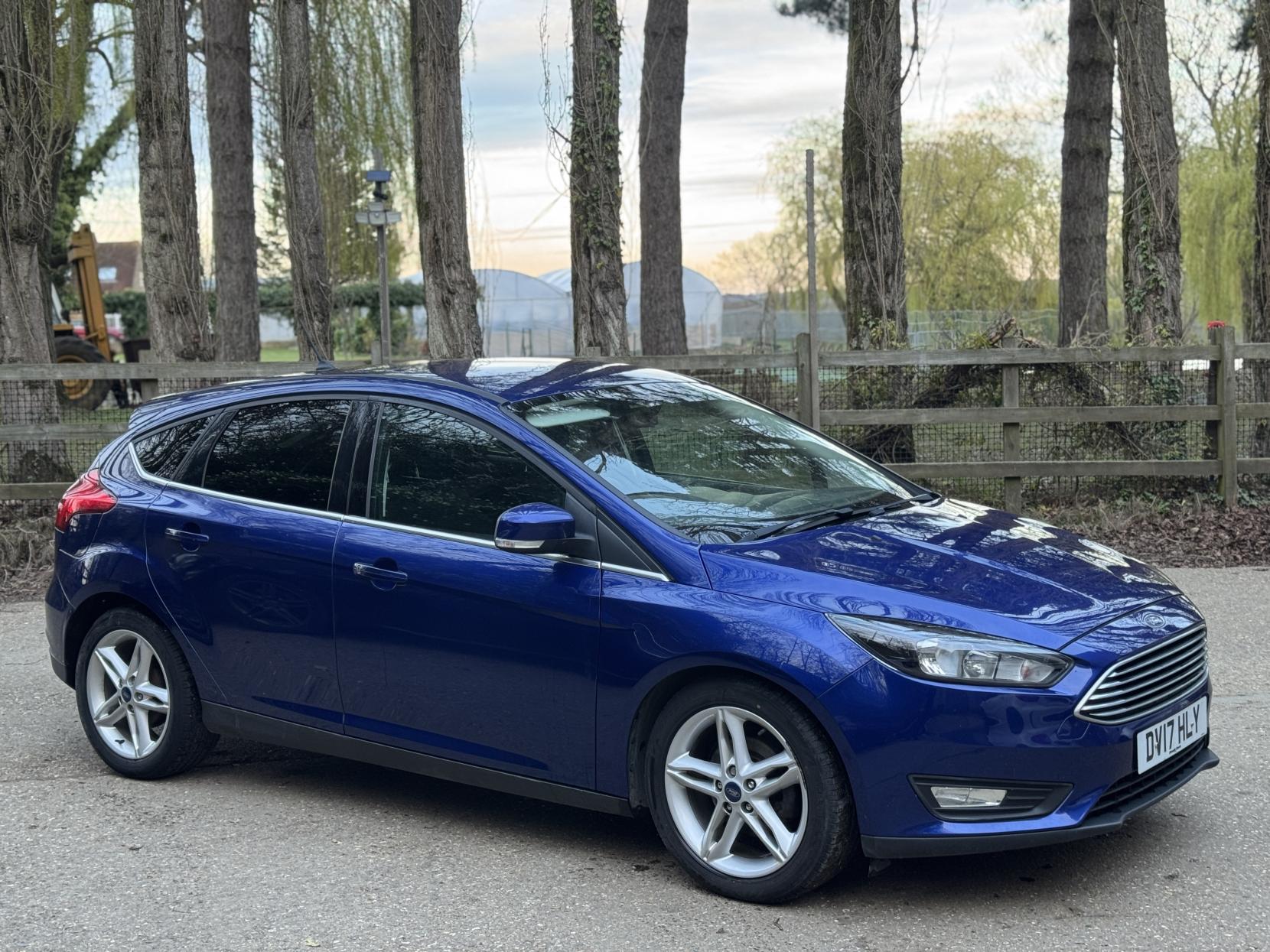 Ford Focus 1.0T EcoBoost Zetec Edition Hatchback 5dr Petrol Manual Euro 6 (s/s) (100 ps)