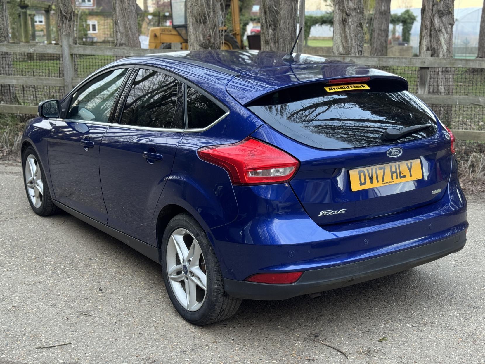 Ford Focus 1.0T EcoBoost Zetec Edition Hatchback 5dr Petrol Manual Euro 6 (s/s) (100 ps)