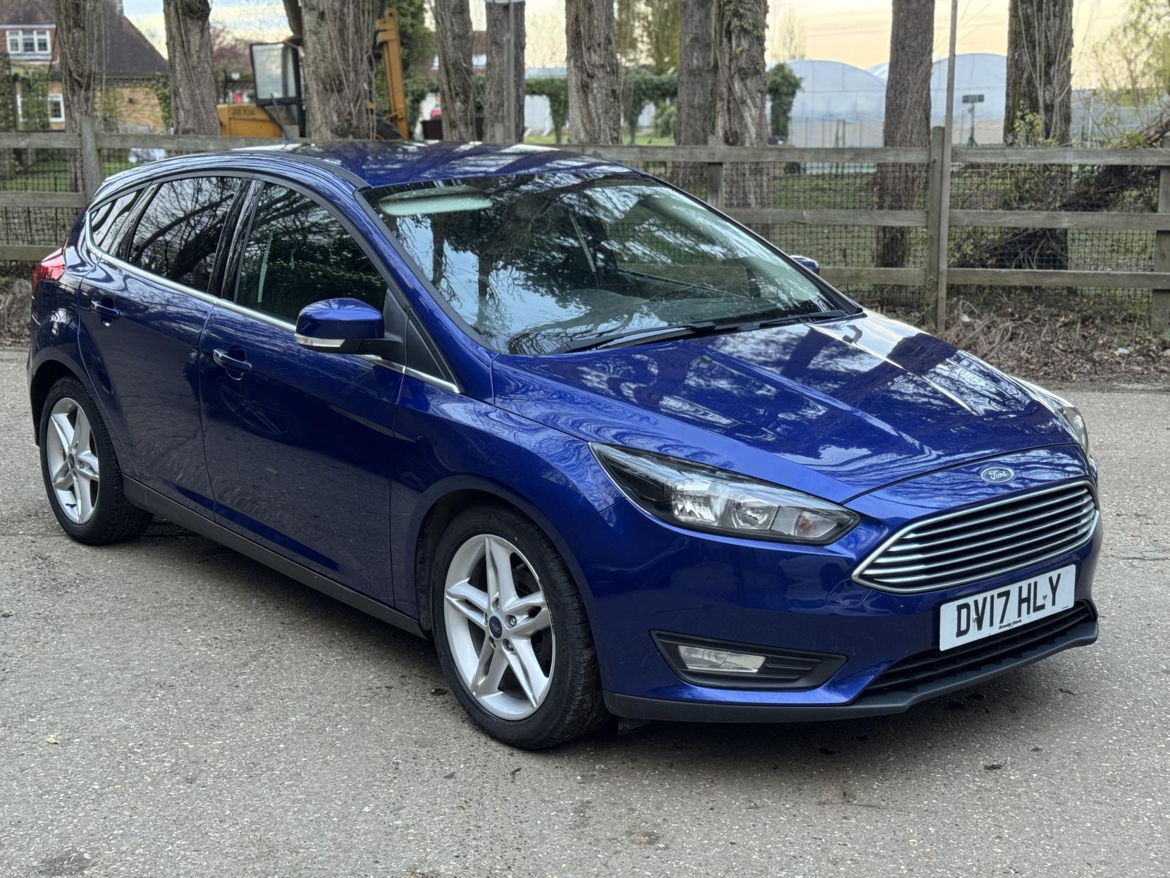 Ford Focus 1.0T EcoBoost Zetec Edition Hatchback 5dr Petrol Manual Euro 6 (s/s) (100 ps)