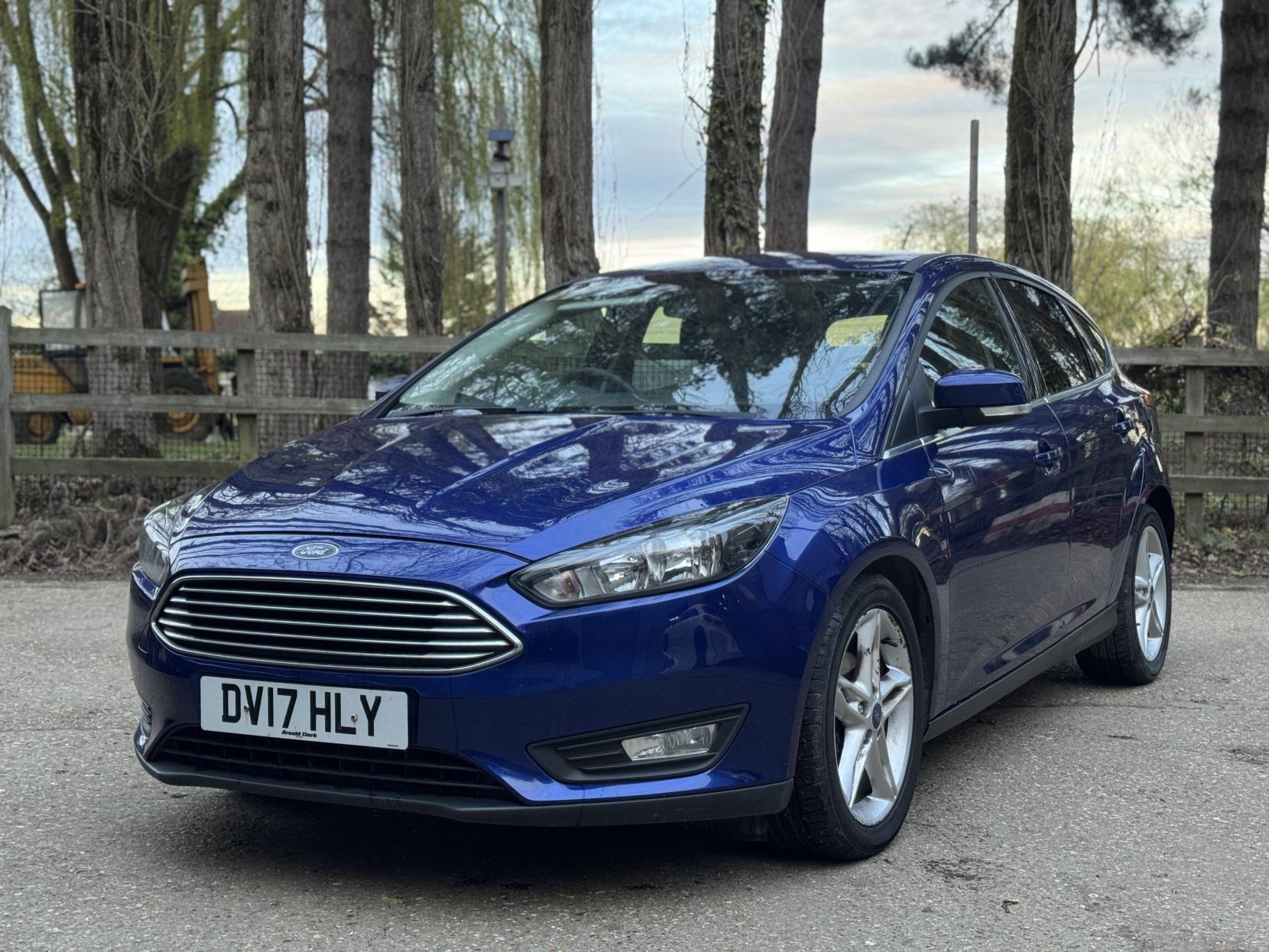 Ford Focus 1.0T EcoBoost Zetec Edition Hatchback 5dr Petrol Manual Euro 6 (s/s) (100 ps)