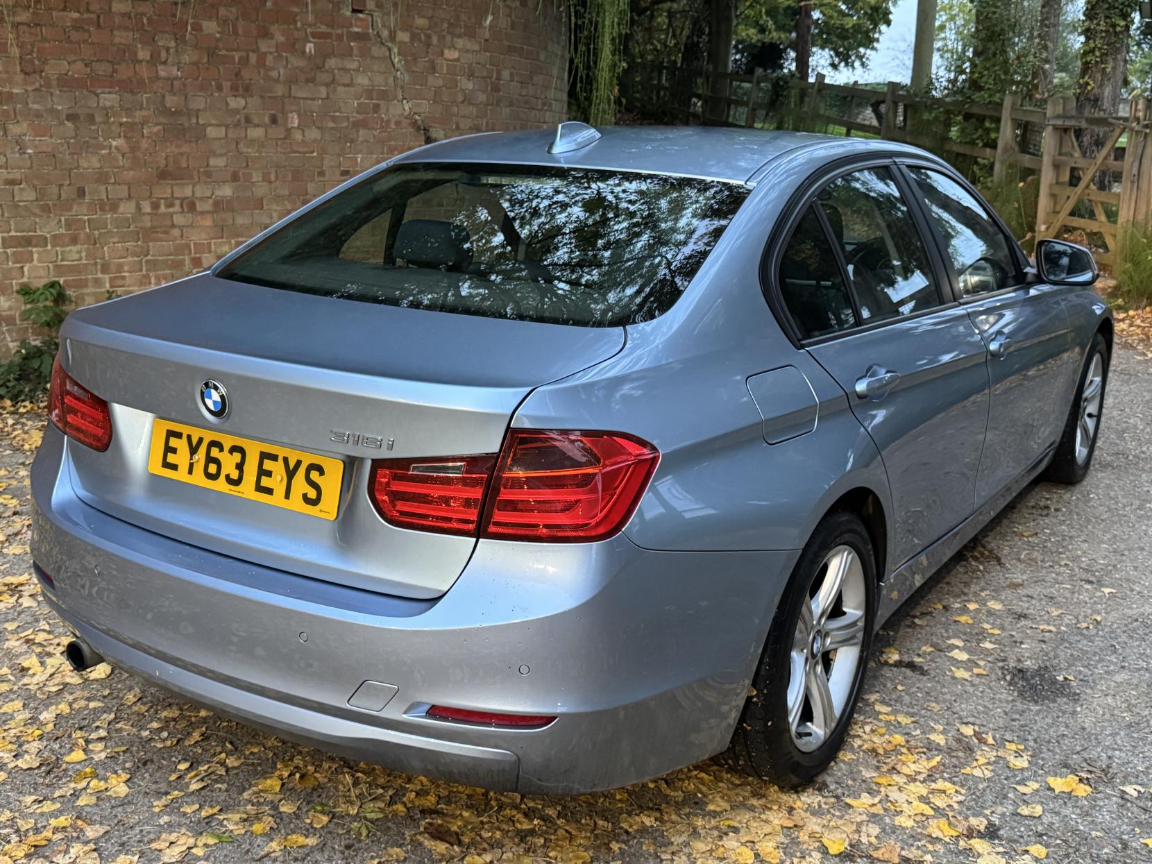 BMW 3 Series 1.6 316i SE Saloon 4dr Petrol Manual Euro 6 (s/s) (136 ps)