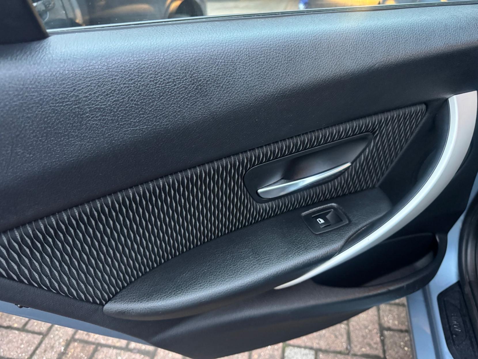 BMW 3 Series 1.6 316i SE Saloon 4dr Petrol Manual Euro 6 (s/s) (136 ps)