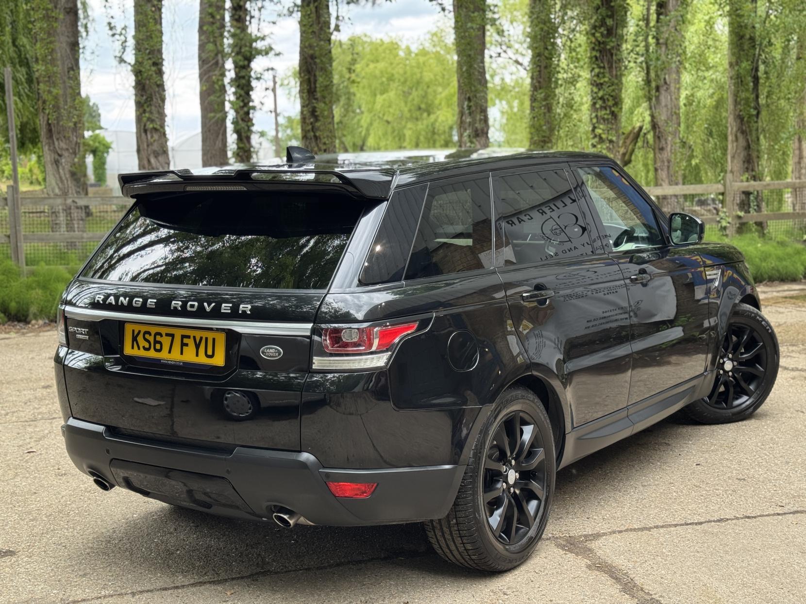 Land Rover Range Rover Sport 3.0 SD V6 HSE SUV 5dr Diesel Auto 4WD Euro 6 (s/s) (306 ps)
