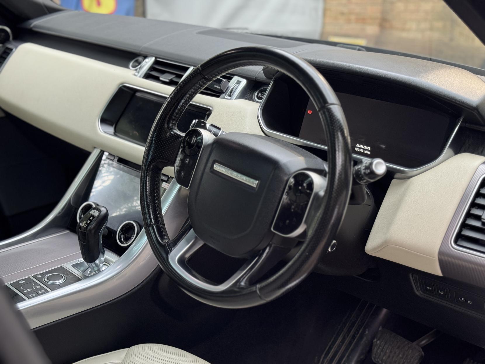 Land Rover Range Rover Sport 3.0 SD V6 HSE SUV 5dr Diesel Auto 4WD Euro 6 (s/s) (306 ps)