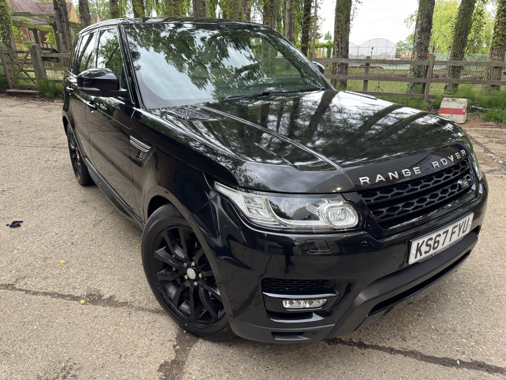 Land Rover Range Rover Sport 3.0 SD V6 HSE SUV 5dr Diesel Auto 4WD Euro 6 (s/s) (306 ps)