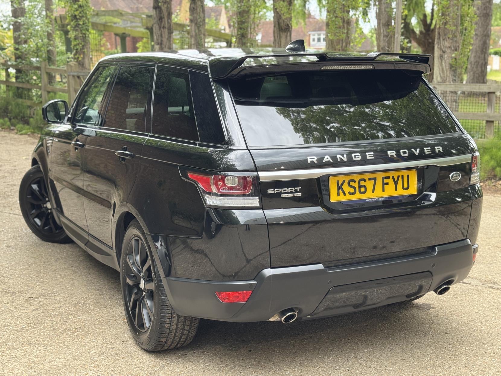 Land Rover Range Rover Sport 3.0 SD V6 HSE SUV 5dr Diesel Auto 4WD Euro 6 (s/s) (306 ps)