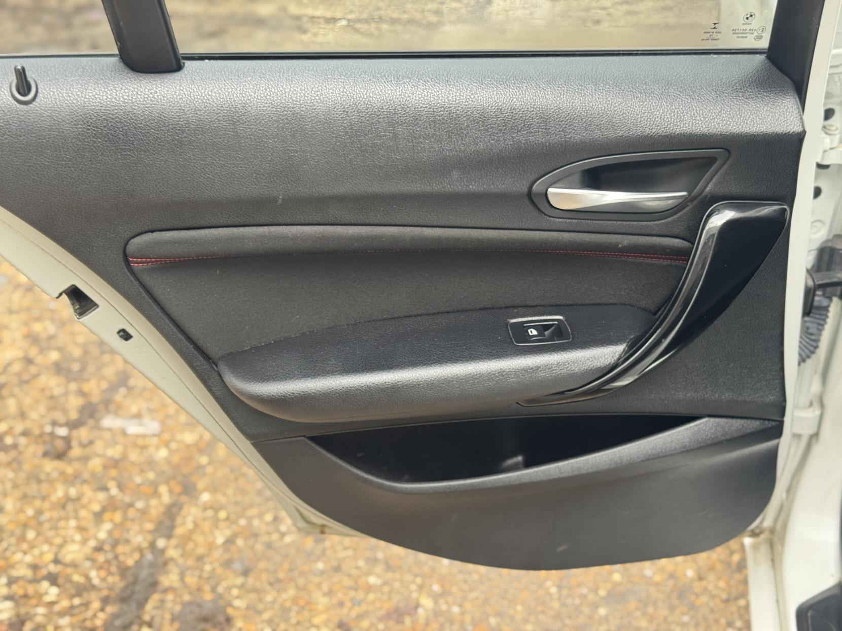 BMW 1 Series 1.5 118i Sport Hatchback 5dr Petrol Manual Euro 6 (s/s) (136 ps)