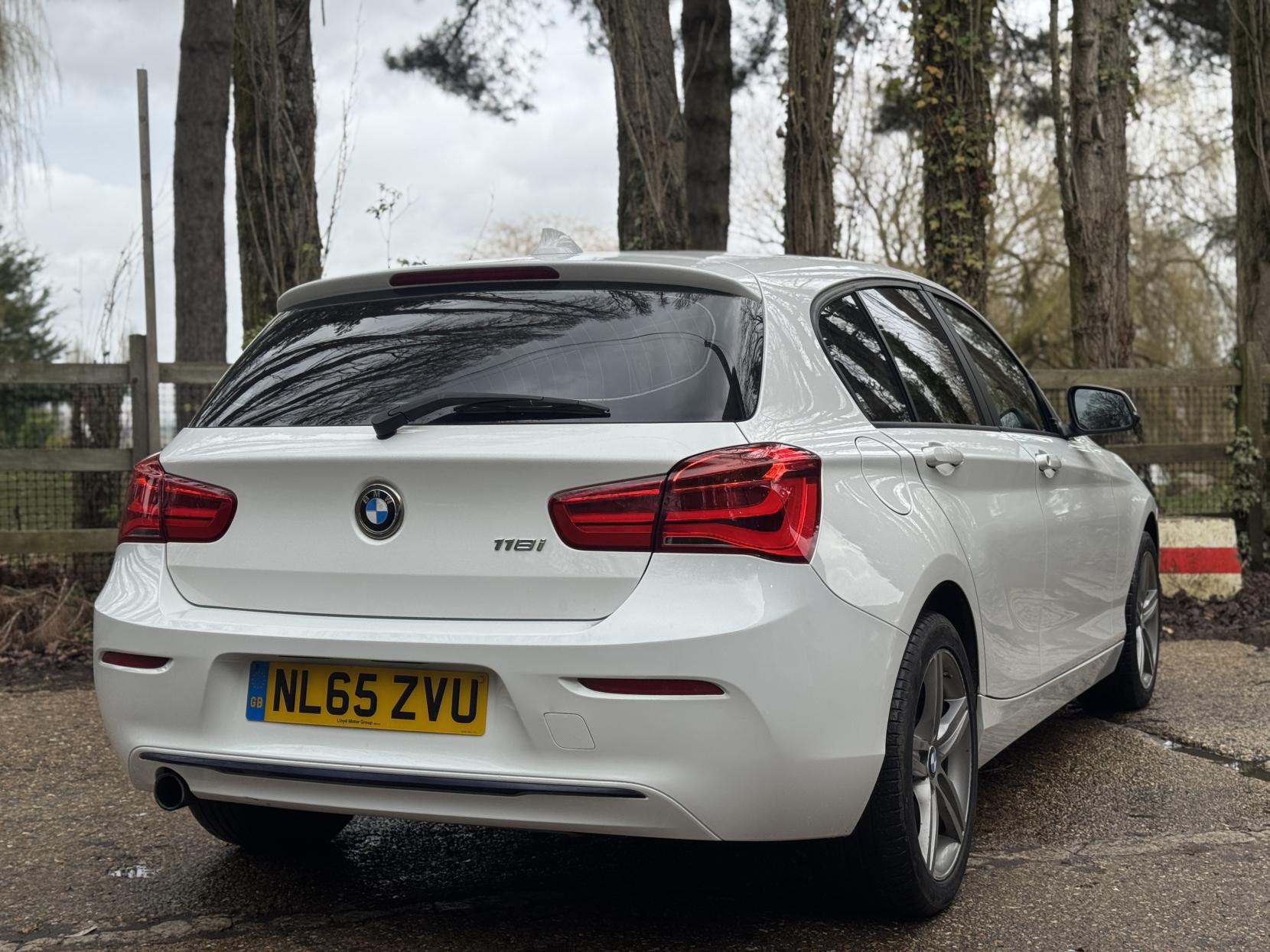 BMW 1 Series 1.5 118i Sport Hatchback 5dr Petrol Manual Euro 6 (s/s) (136 ps)