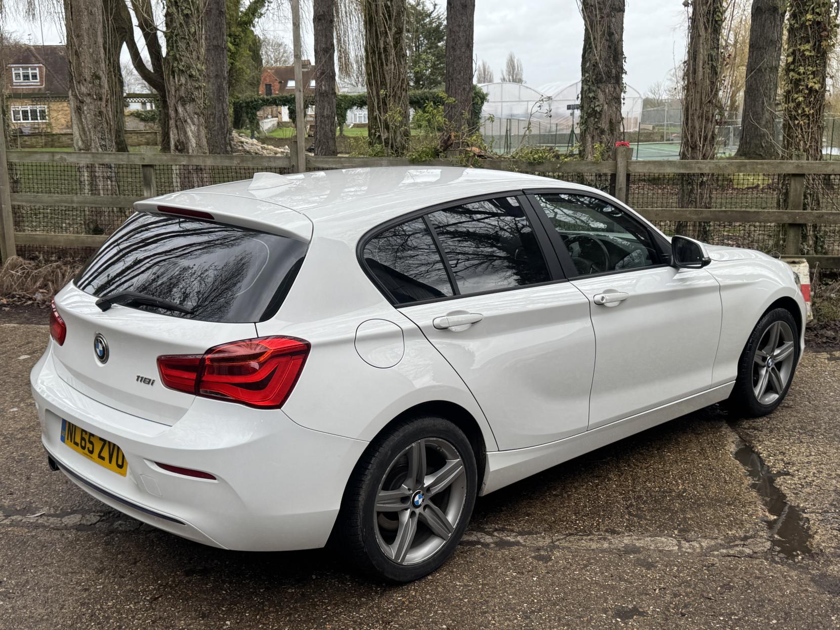 BMW 1 Series 1.5 118i Sport Hatchback 5dr Petrol Manual Euro 6 (s/s) (136 ps)