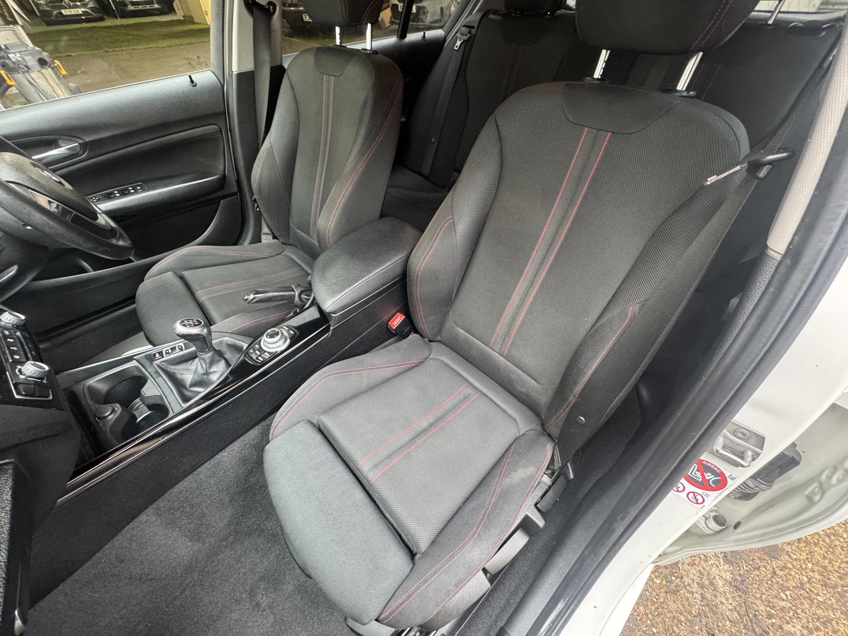 BMW 1 Series 1.5 118i Sport Hatchback 5dr Petrol Manual Euro 6 (s/s) (136 ps)