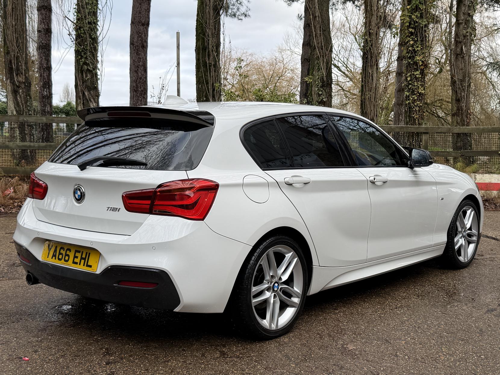 BMW 1 Series 1.5 118i M Sport Hatchback 5dr Petrol Manual Euro 6 (s/s) (136 ps)