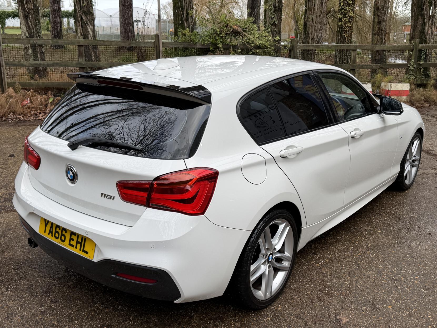 BMW 1 Series 1.5 118i M Sport Hatchback 5dr Petrol Manual Euro 6 (s/s) (136 ps)