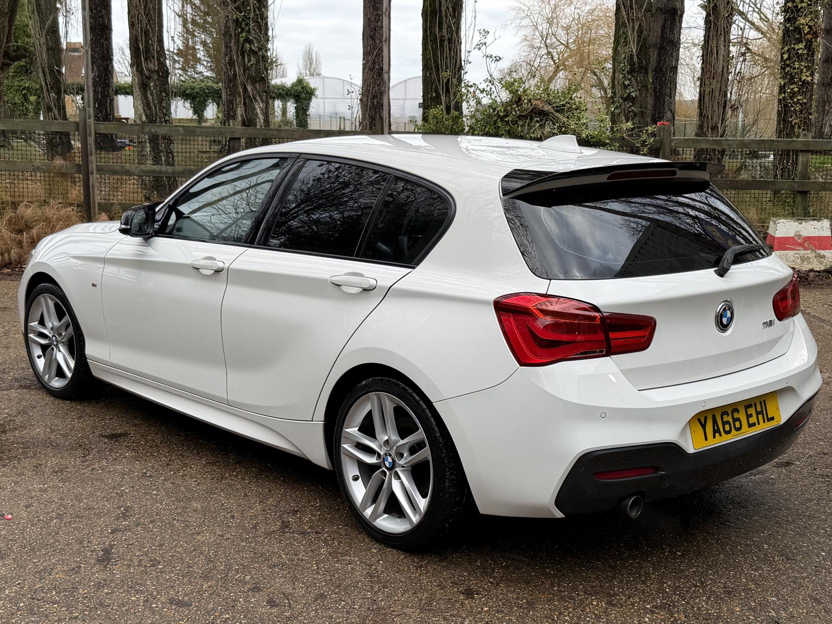 BMW 1 Series 1.5 118i M Sport Hatchback 5dr Petrol Manual Euro 6 (s/s) (136 ps)