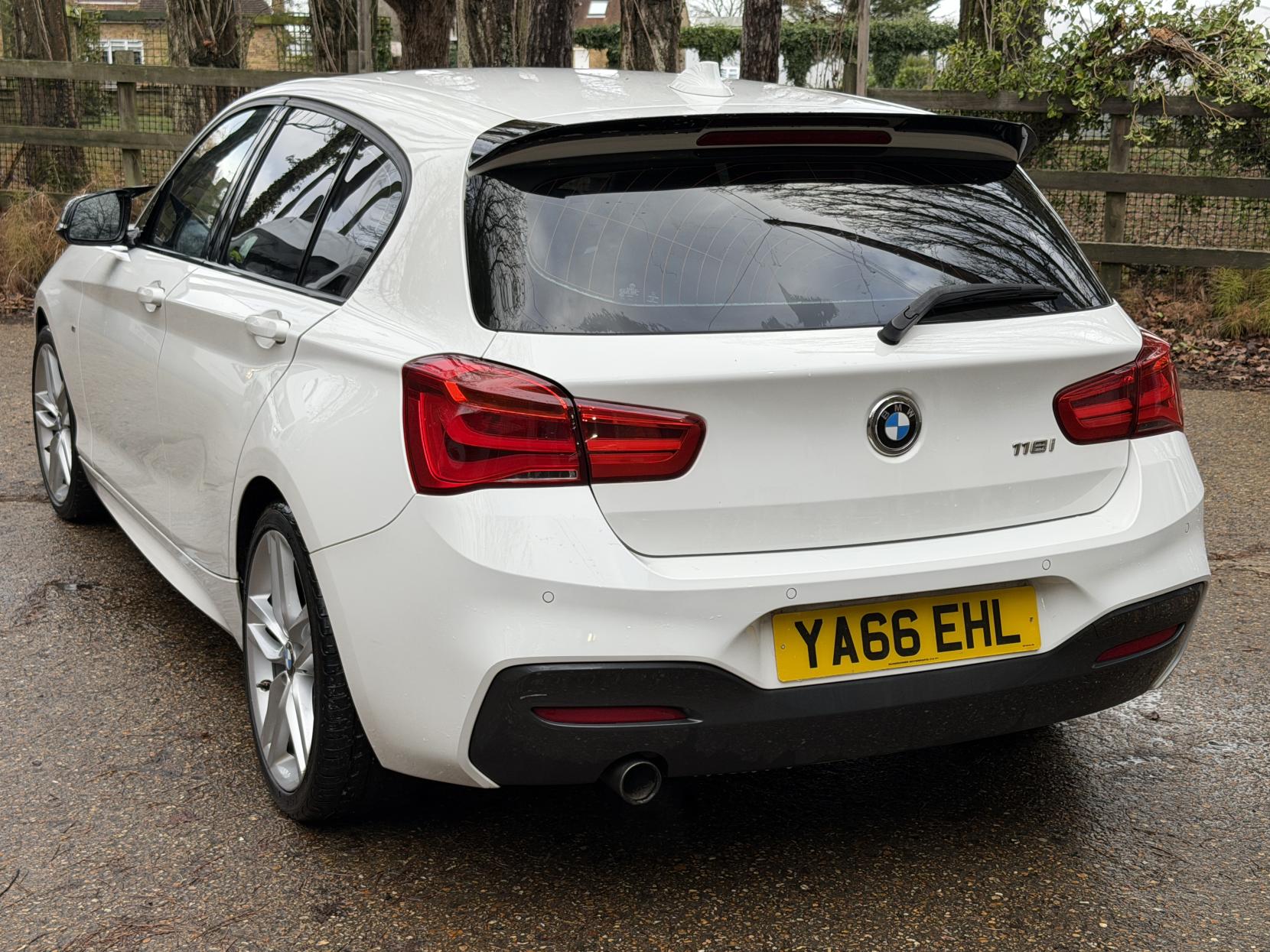 BMW 1 Series 1.5 118i M Sport Hatchback 5dr Petrol Manual Euro 6 (s/s) (136 ps)