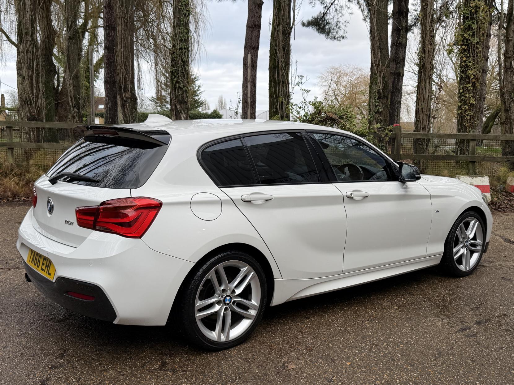 BMW 1 Series 1.5 118i M Sport Hatchback 5dr Petrol Manual Euro 6 (s/s) (136 ps)