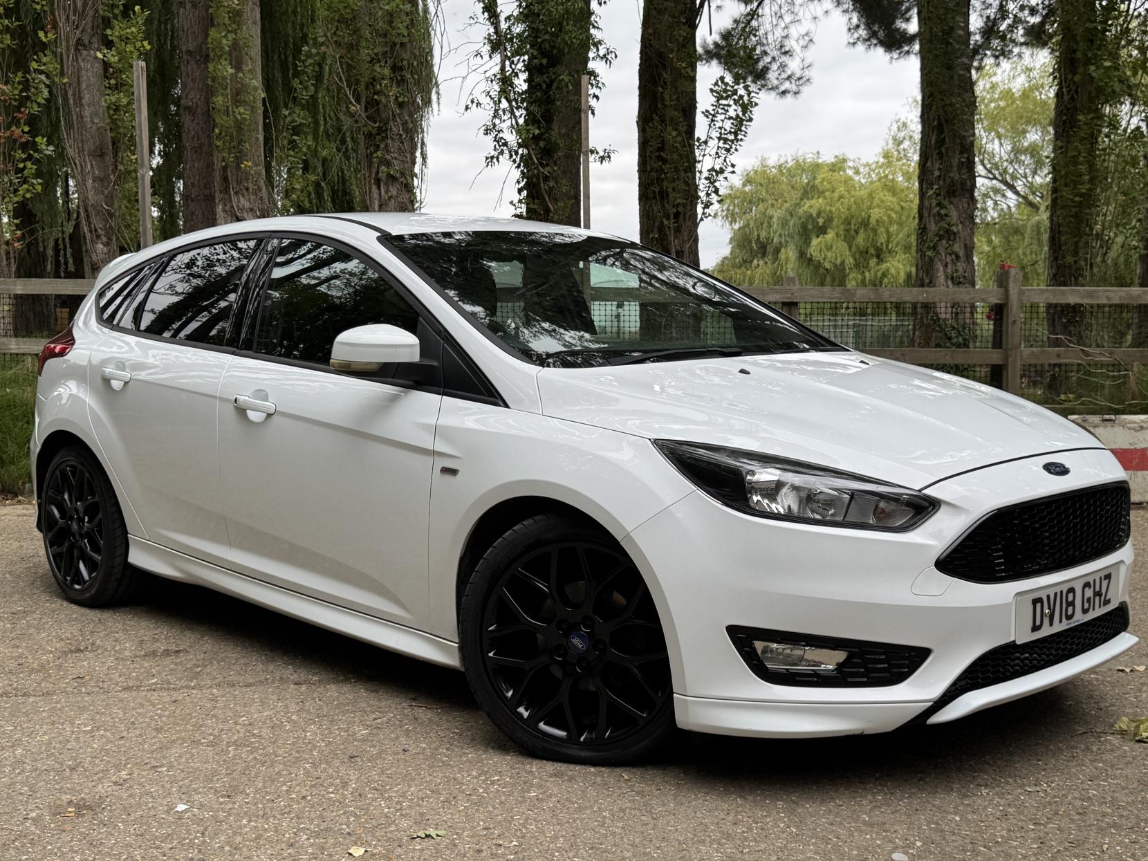Ford Focus 1.0T EcoBoost ST-Line Hatchback 5dr Petrol Manual Euro 6 (s/s) (140 ps)