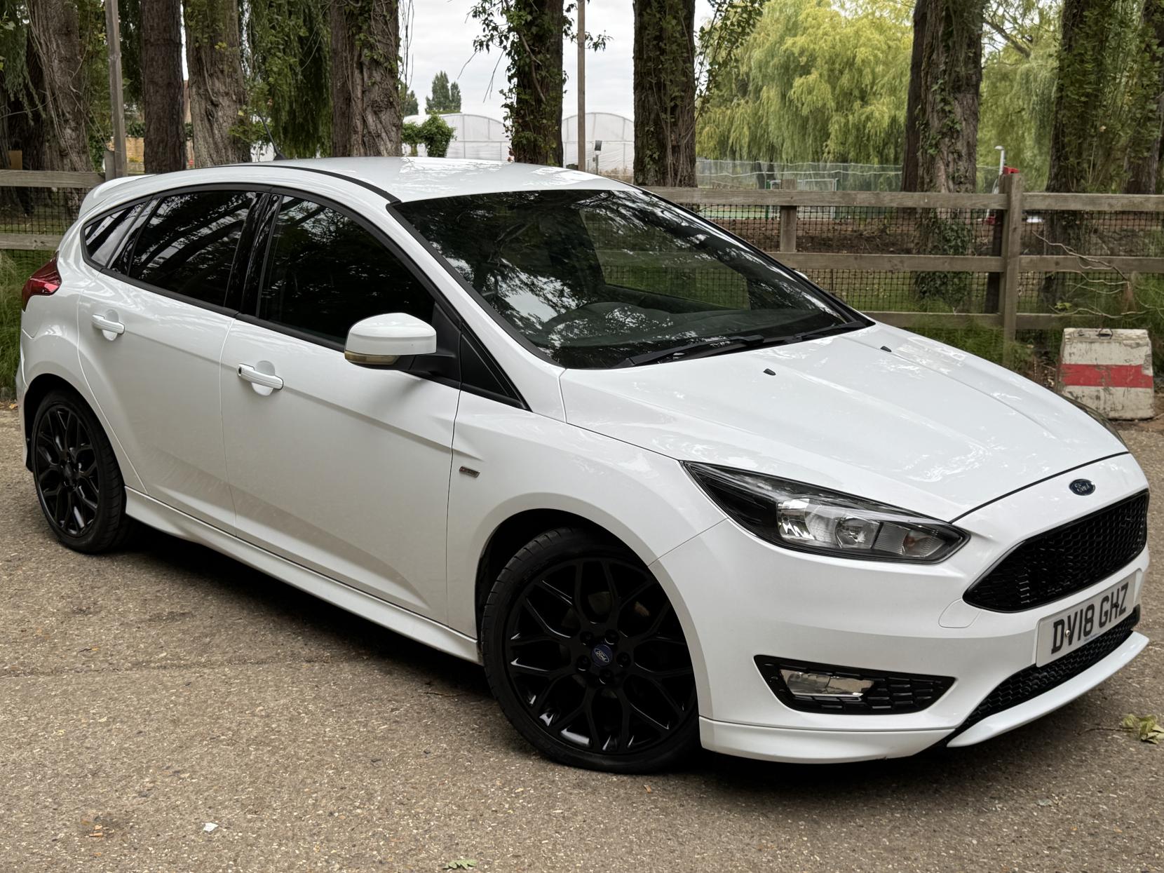 Ford Focus 1.0T EcoBoost ST-Line Hatchback 5dr Petrol Manual Euro 6 (s/s) (140 ps)