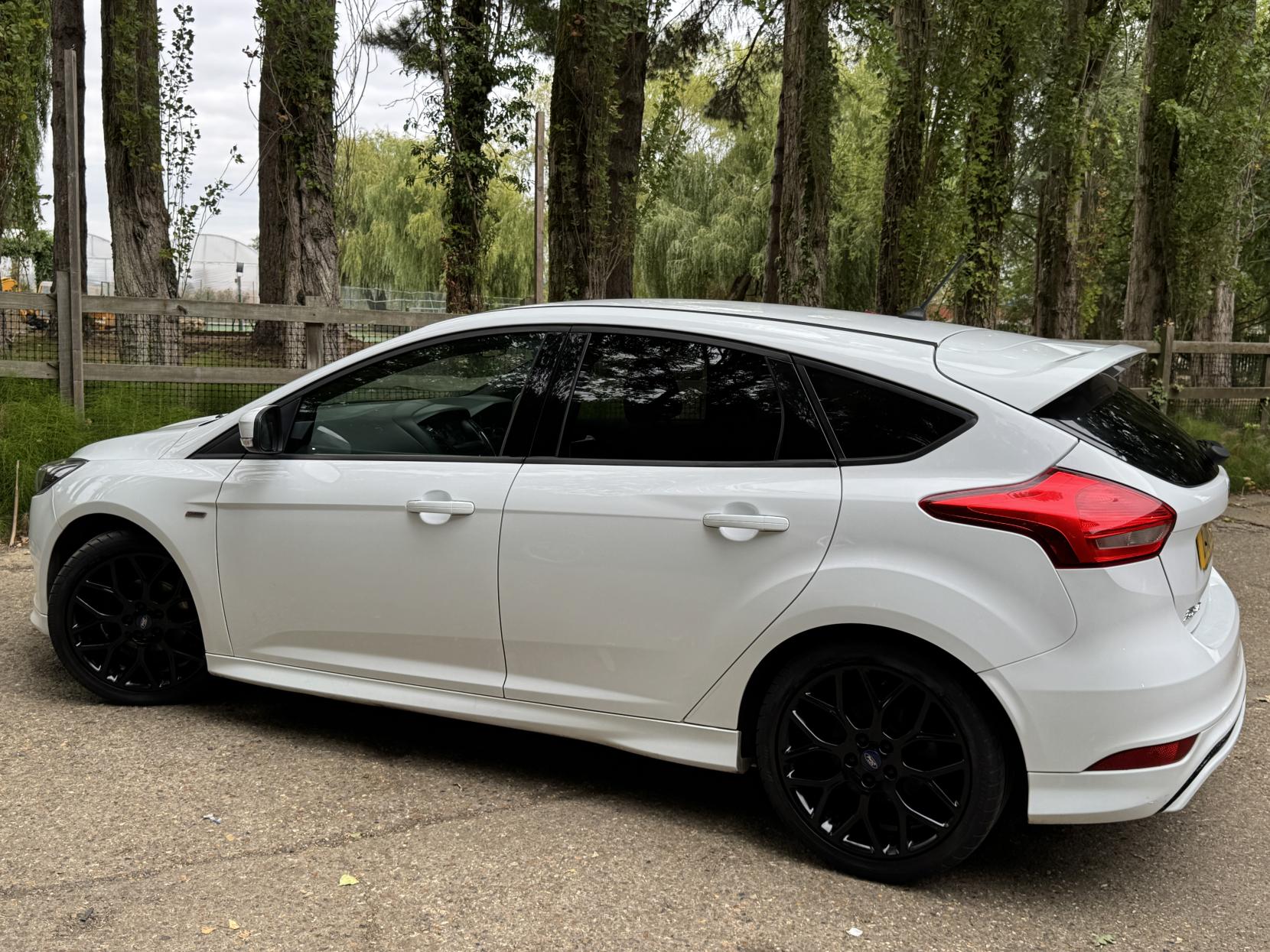 Ford Focus 1.0T EcoBoost ST-Line Hatchback 5dr Petrol Manual Euro 6 (s/s) (140 ps)