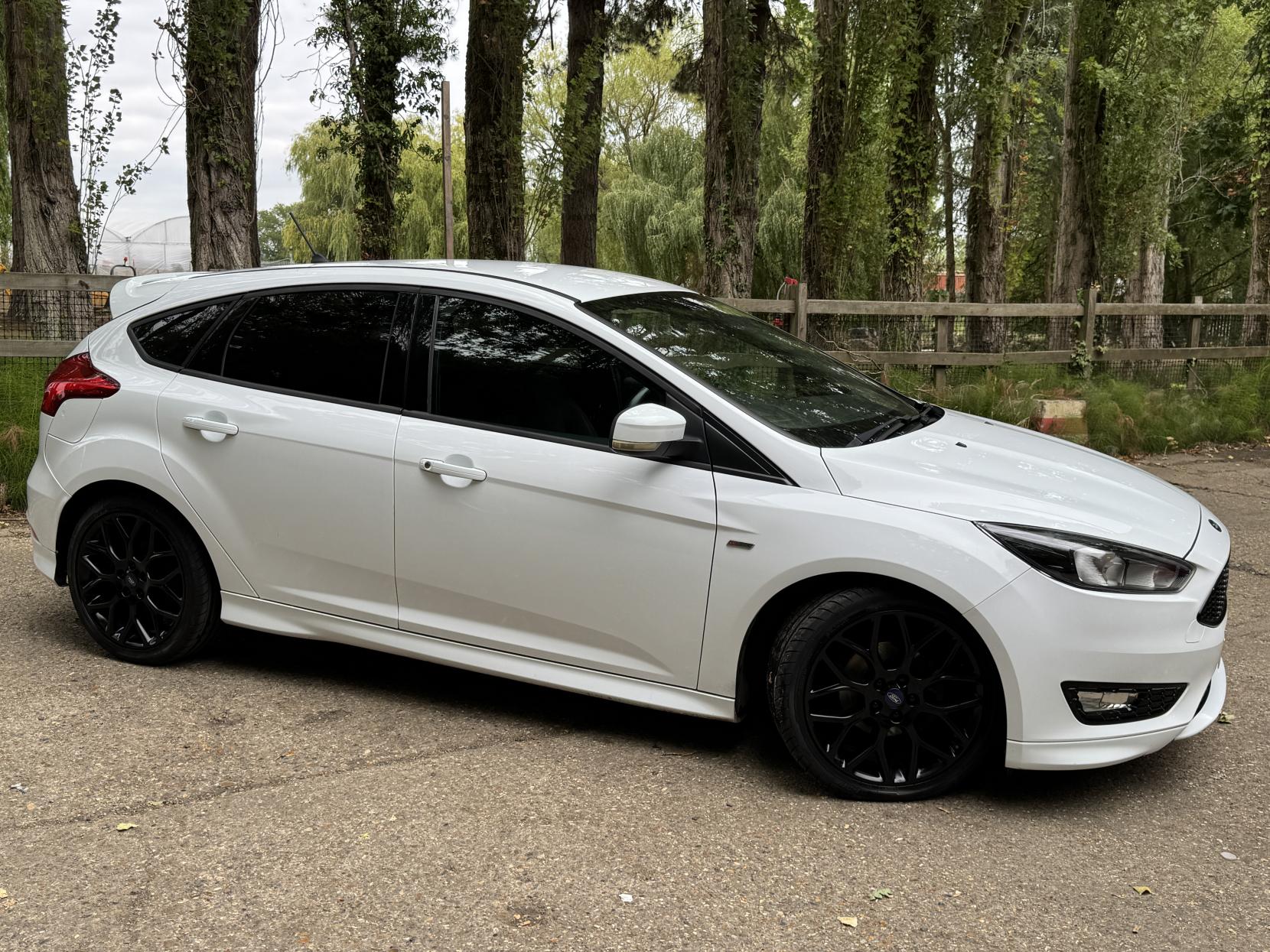 Ford Focus 1.0T EcoBoost ST-Line Hatchback 5dr Petrol Manual Euro 6 (s/s) (140 ps)
