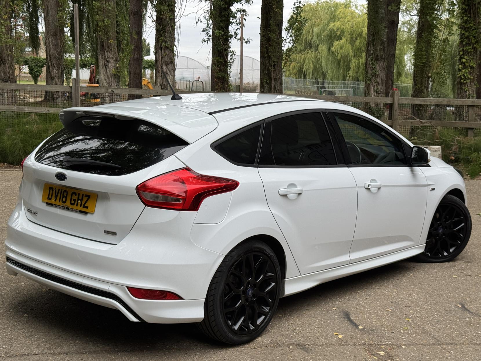 Ford Focus 1.0T EcoBoost ST-Line Hatchback 5dr Petrol Manual Euro 6 (s/s) (140 ps)