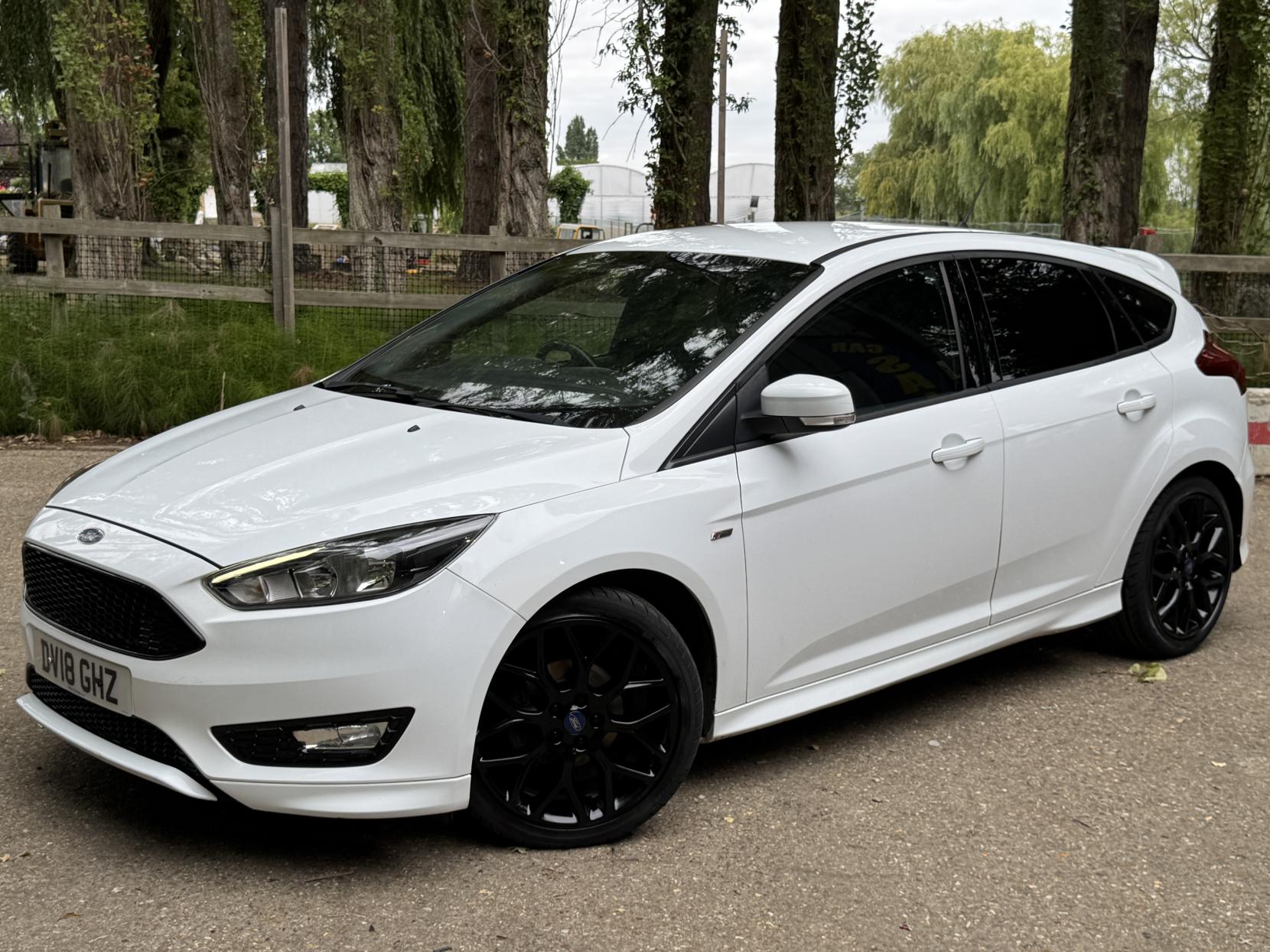 Ford Focus 1.0T EcoBoost ST-Line Hatchback 5dr Petrol Manual Euro 6 (s/s) (140 ps)