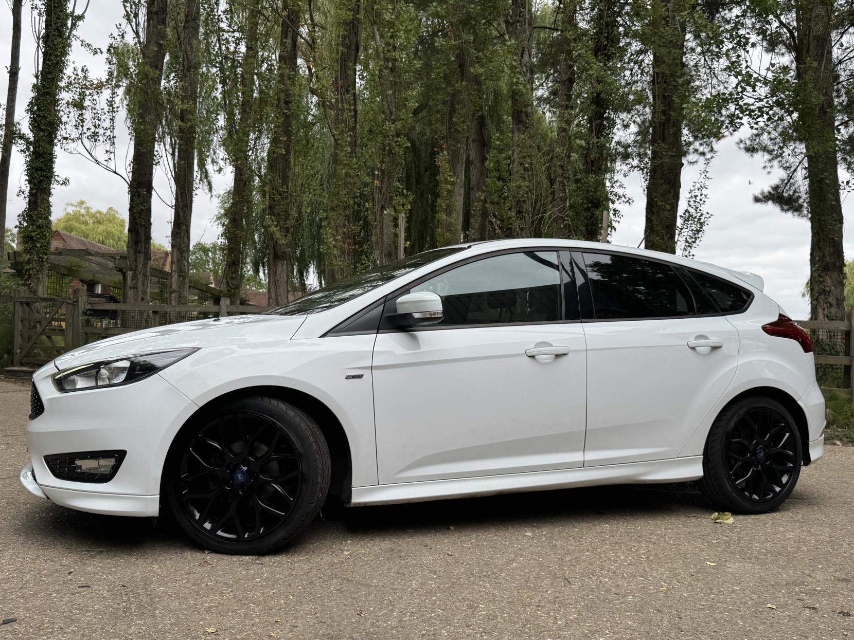 Ford Focus 1.0T EcoBoost ST-Line Hatchback 5dr Petrol Manual Euro 6 (s/s) (140 ps)