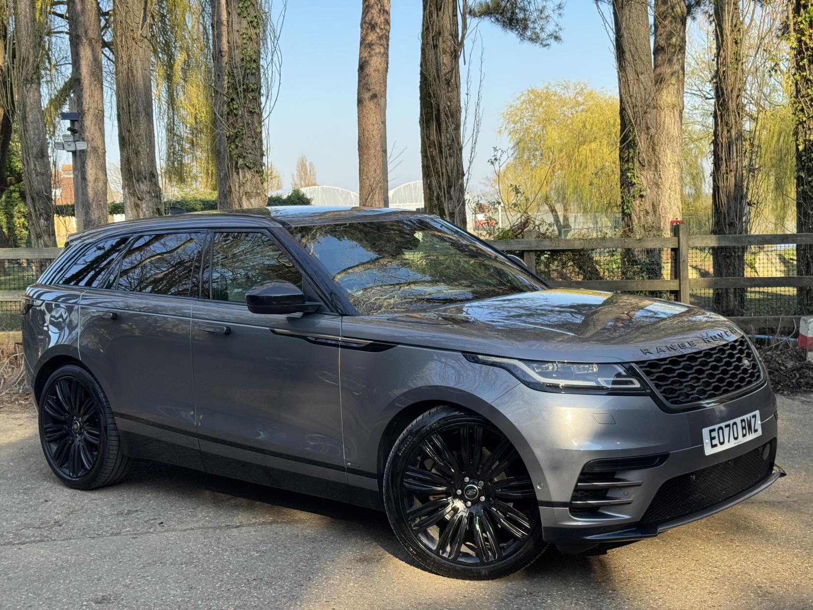 Land Rover Range Rover Velar 3.0 D300 R-Dynamic HSE SUV 5dr Diesel Auto 4WD Euro 6 (s/s) (300 ps)