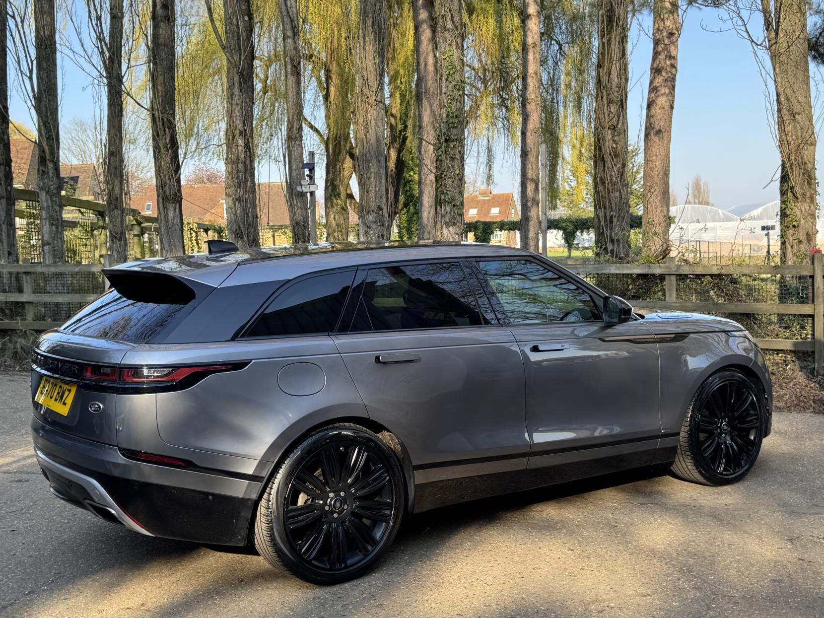 Land Rover Range Rover Velar 3.0 D300 R-Dynamic HSE SUV 5dr Diesel Auto 4WD Euro 6 (s/s) (300 ps)