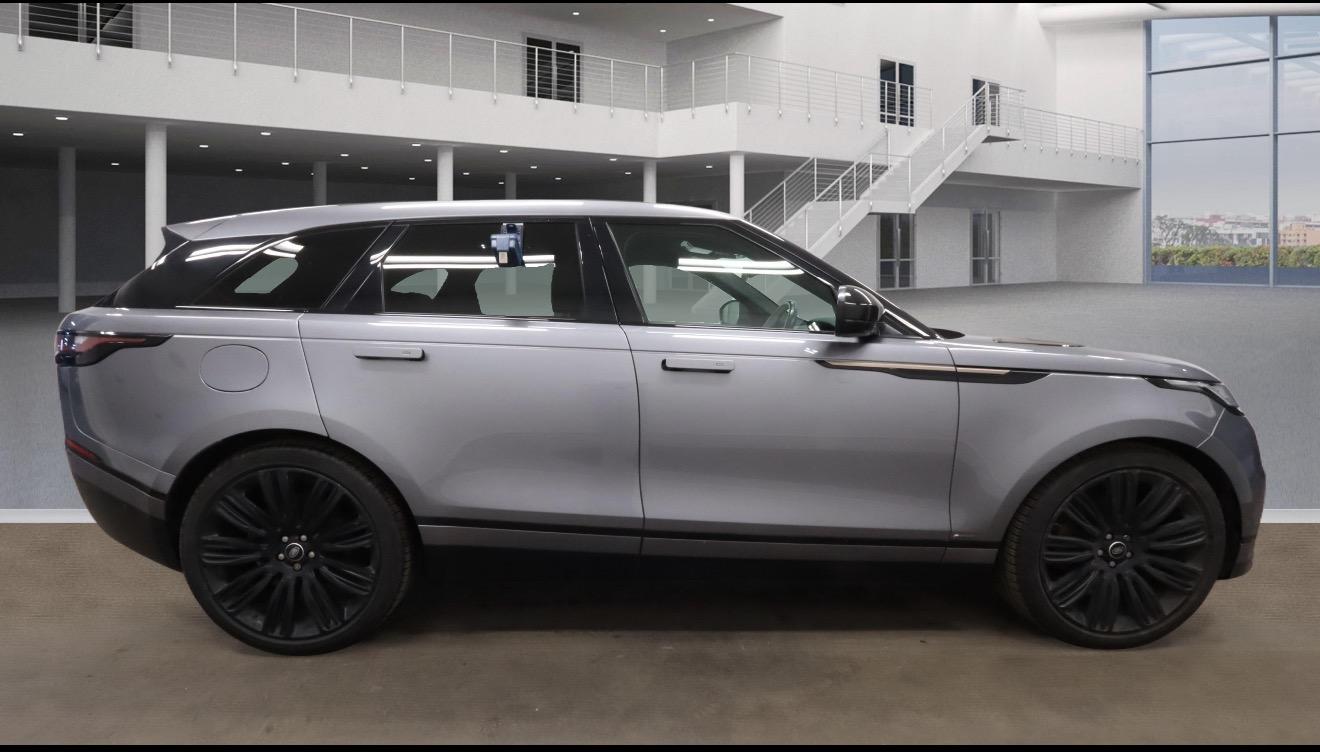 Land Rover Range Rover Velar 3.0 D300 R-Dynamic HSE SUV 5dr Diesel Auto 4WD Euro 6 (s/s) (300 ps)