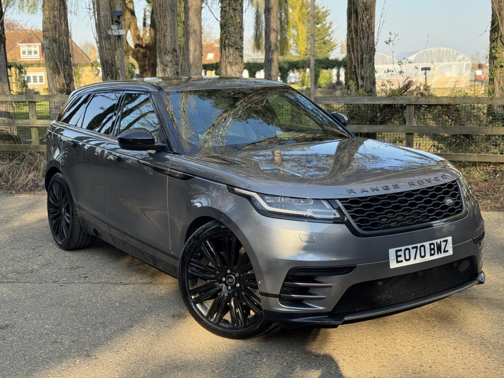 Land Rover Range Rover Velar 3.0 D300 R-Dynamic HSE SUV 5dr Diesel Auto 4WD Euro 6 (s/s) (300 ps)