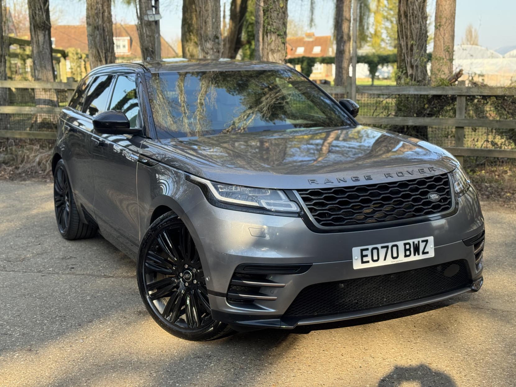 Land Rover Range Rover Velar 3.0 D300 R-Dynamic HSE SUV 5dr Diesel Auto 4WD Euro 6 (s/s) (300 ps)