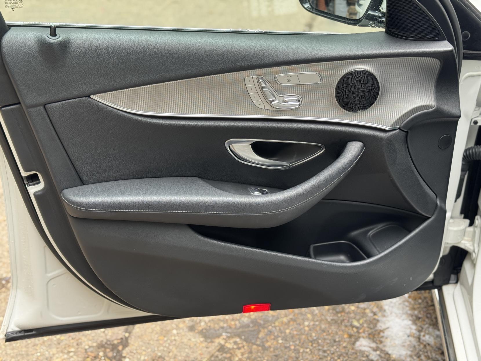 Mercedes-Benz E Class 2.0 E350e 6.4kWh SE (Premium) Saloon 4dr Petrol Plug-in Hybrid G-Tronic+ Euro 6 (s/s) (299 ps)