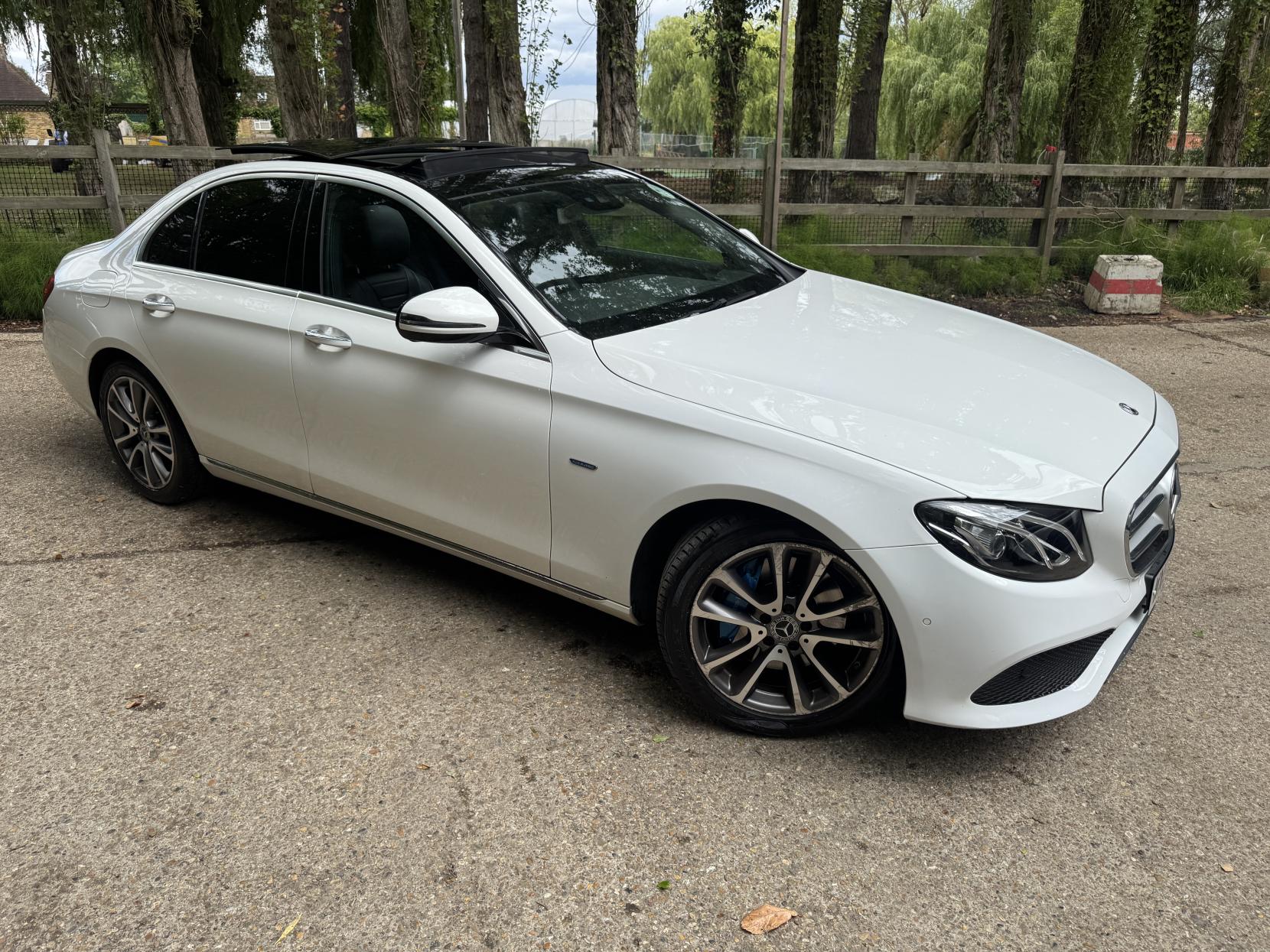Mercedes-Benz E Class 2.0 E350e 6.4kWh SE (Premium) Saloon 4dr Petrol Plug-in Hybrid G-Tronic+ Euro 6 (s/s) (299 ps)