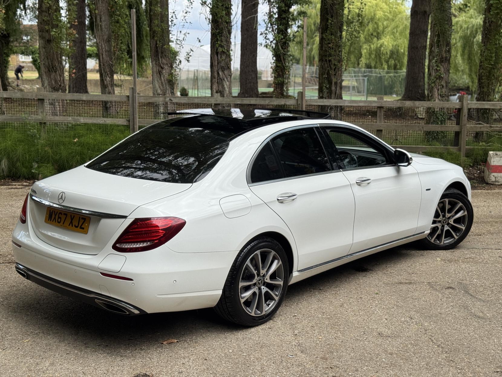 Mercedes-Benz E Class 2.0 E350e 6.4kWh SE (Premium) Saloon 4dr Petrol Plug-in Hybrid G-Tronic+ Euro 6 (s/s) (299 ps)