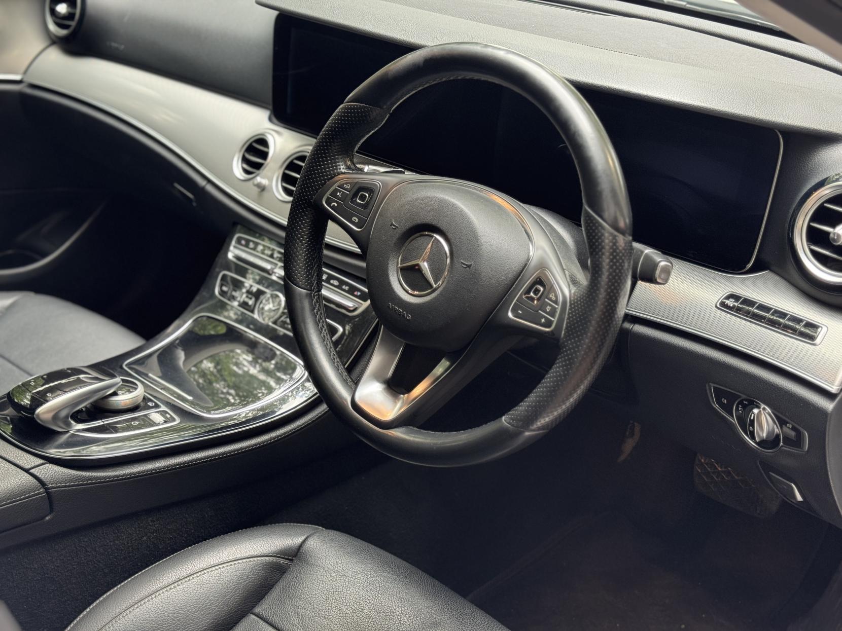 Mercedes-Benz E Class 2.0 E350e 6.4kWh SE (Premium) Saloon 4dr Petrol Plug-in Hybrid G-Tronic+ Euro 6 (s/s) (299 ps)