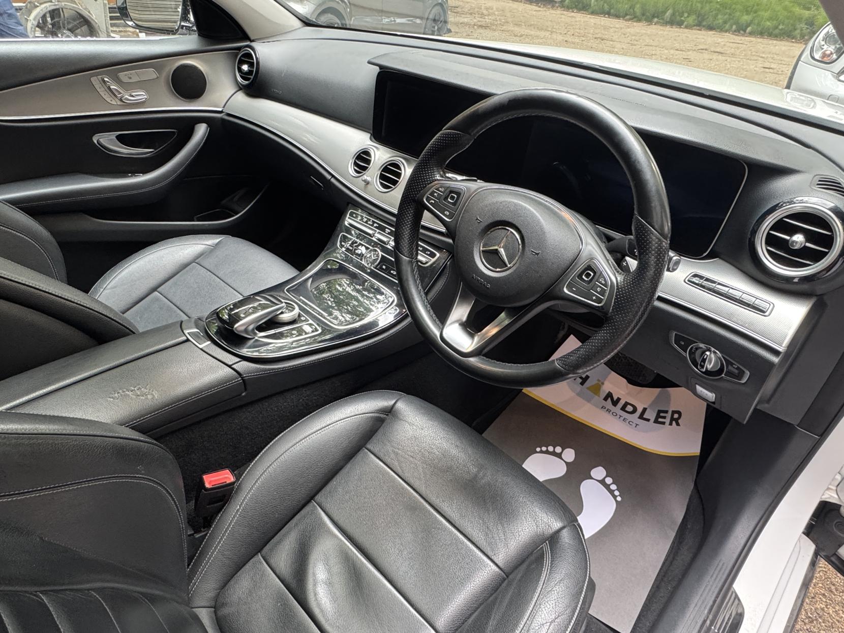 Mercedes-Benz E Class 2.0 E350e 6.4kWh SE (Premium) Saloon 4dr Petrol Plug-in Hybrid G-Tronic+ Euro 6 (s/s) (299 ps)
