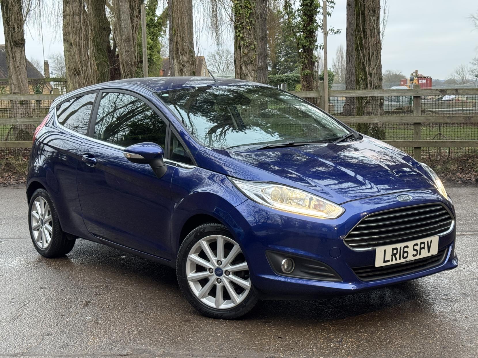 Ford Fiesta 1.0T EcoBoost Titanium Hatchback 3dr Petrol Manual Euro 6 (s/s) (100 ps)